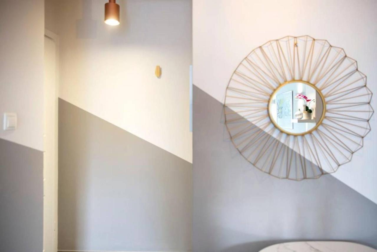 Little Gem 2 Mins From Acropolis Museum Apartment Athens Ngoại thất bức ảnh